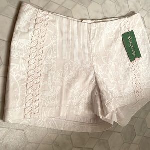 Fun Lilly Pulitzer perfect white summer short!
